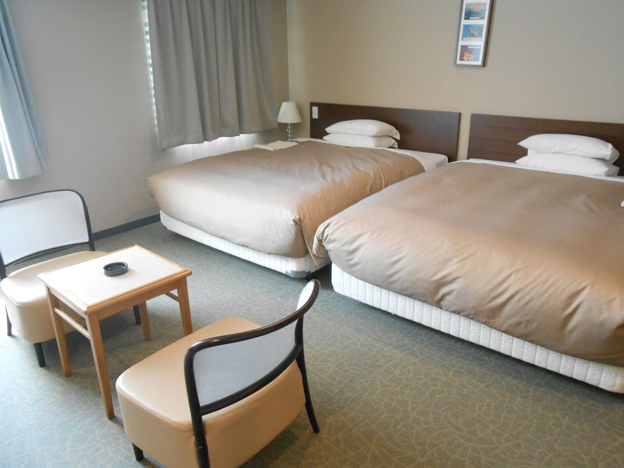 Hotel Crown Hills Sendai Aobadori Bagian luar foto